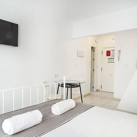 Espanhouse La Sal Estudio 托雷维耶哈